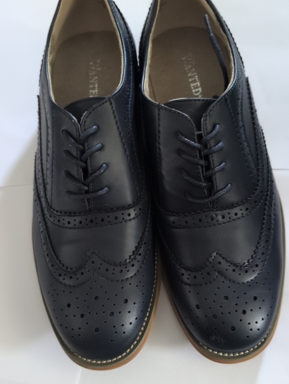 NWOT Women's Navy Wanted Oxfords - Classic Dress Shoes